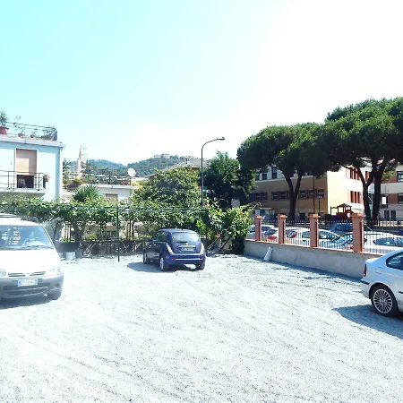 Hotel I Mattoni Rossi 2*